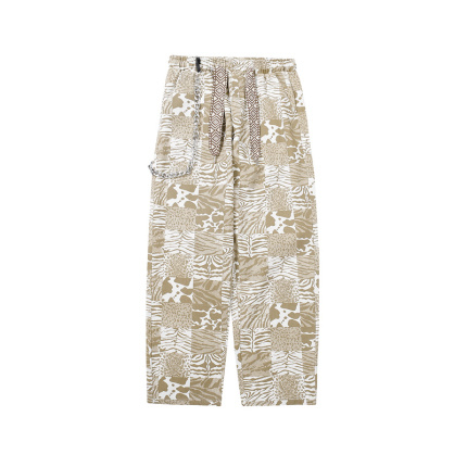comfortable jeans with mental chain