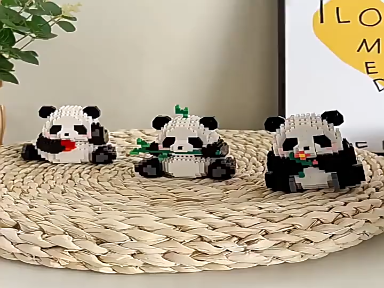 omg pandas so cute!!
