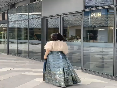 New Chinese-style national style blue horse-face skirt with top set, suitable for daily wear for petite women, 2024 new spring and autumn collection of Hanfu.#Chinese Hanfu
#Horse faced skirt
#Original Hanfu
#Latest model
#Early Spring Style
#Spring and Summer
#Ancient Style Hanfu
