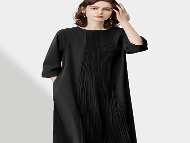 Large size minimalist silhouette, three-dimensional pleats, covering flesh, appearing slim, luxurious, elegant dress for women