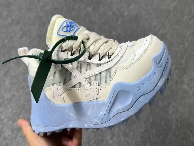OFF-WHITE ODSY 白蓝！舒适百搭