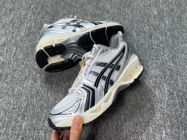 jijiound x  Gel-Kayano 14