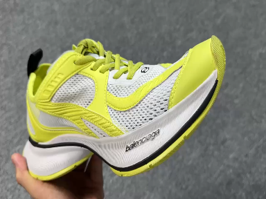 XA 版本  Balenciaga